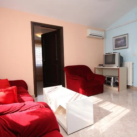 With A Parking Space - 7619 Apartamento