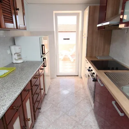 With A Parking Space - 7619 *